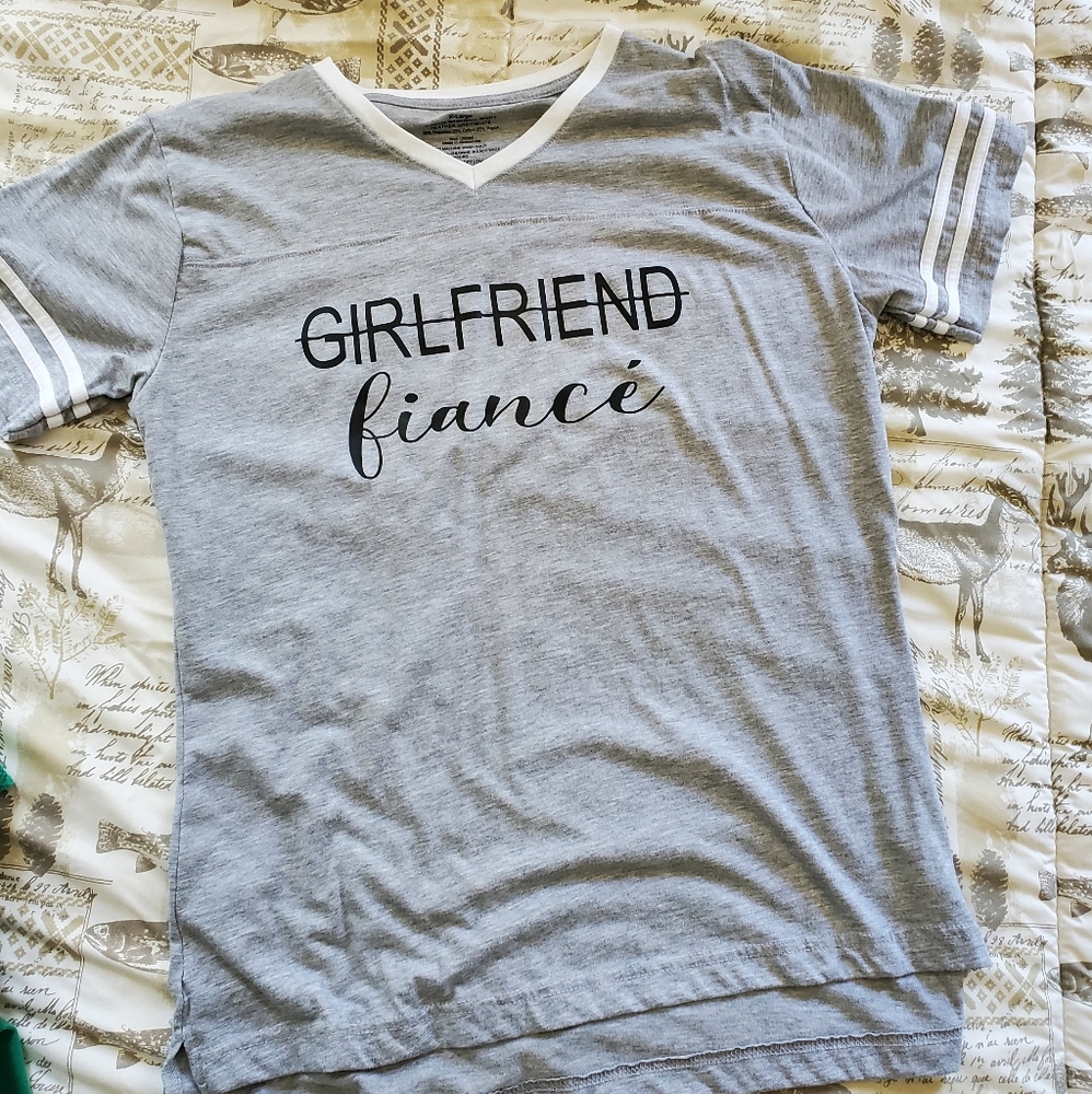 Fiance v-neck